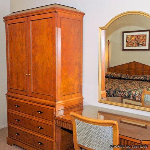 Five Star Inn ウェストコビーナ 部屋 写真